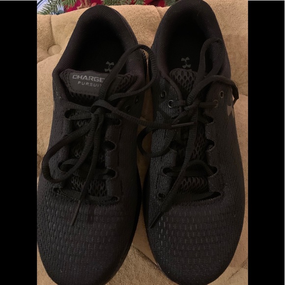 Under Armour Shoes - Under Armour lace up athletic shoes